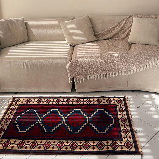 Teos El Dokuma Yağcıbedir Halısı