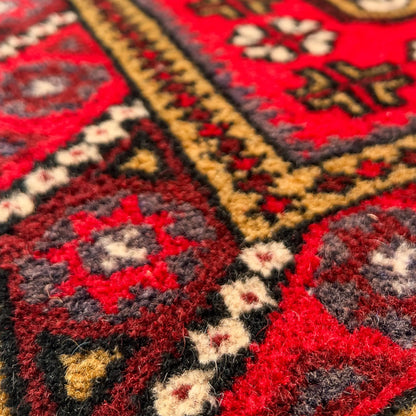 İlion El Dokuma Sındırgı Halısı